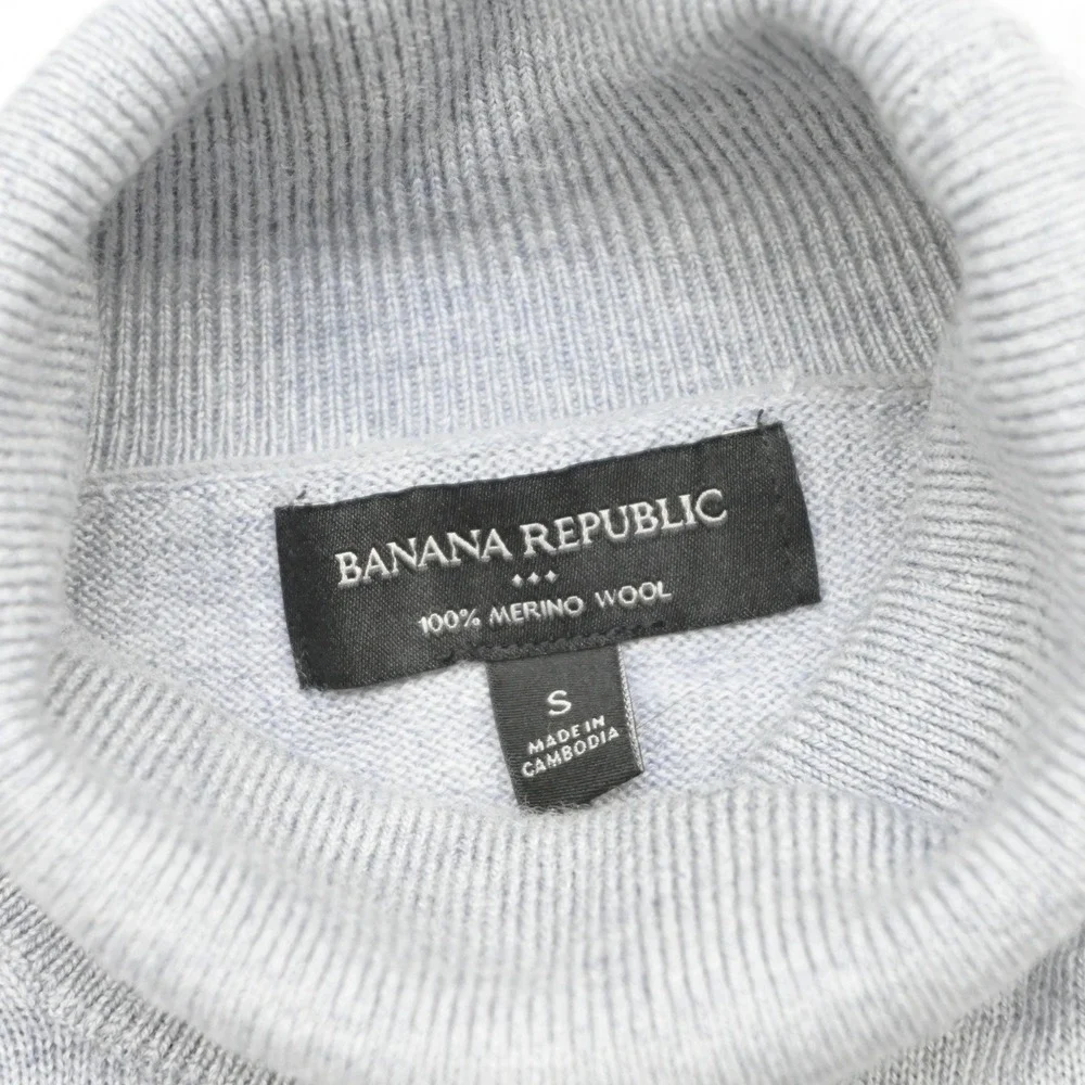 Banana Republic Turtleneck Sweater Mens Small Gray 100% Merino Wool Long Sleeve